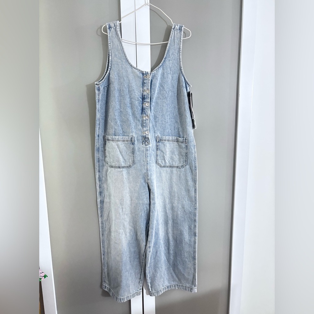 Light Blue Denim Women's Overalls Jeans - Picture 2 of 4